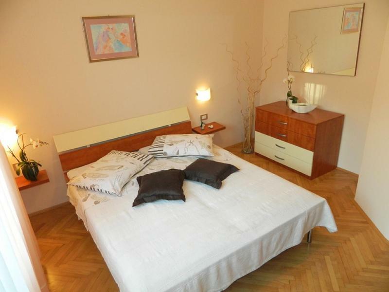 Apartmani Sole Pjescana Uvala Kültér fotó